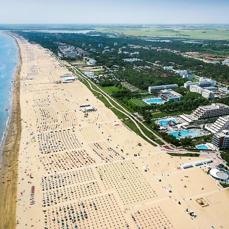 Appartamenti Sirio Via Pesci 6,8,14 Bibione Buitenkant foto