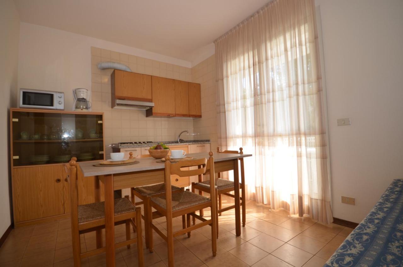 Appartamenti Sirio Via Pesci 6,8,14 Bibione Buitenkant foto