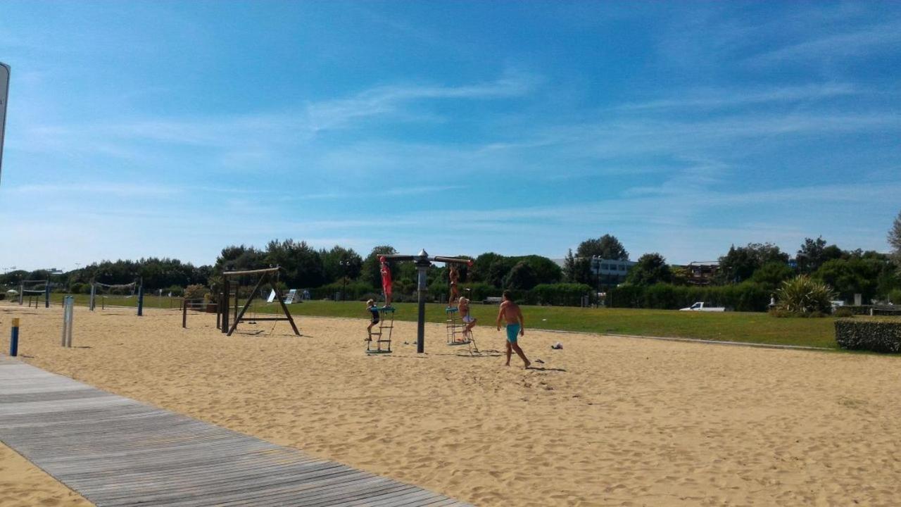 Appartamenti Sirio Via Pesci 6,8,14 Bibione Buitenkant foto